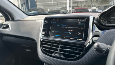 Peugeot 208 1.2 PureTech 82 Signature 5dr [Start Stop] Petrol Hatchback